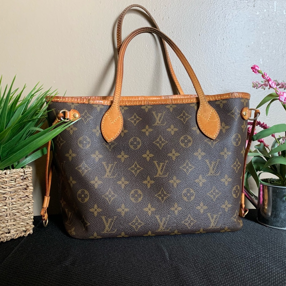Authentic Louis Vuitton Neverfull PM